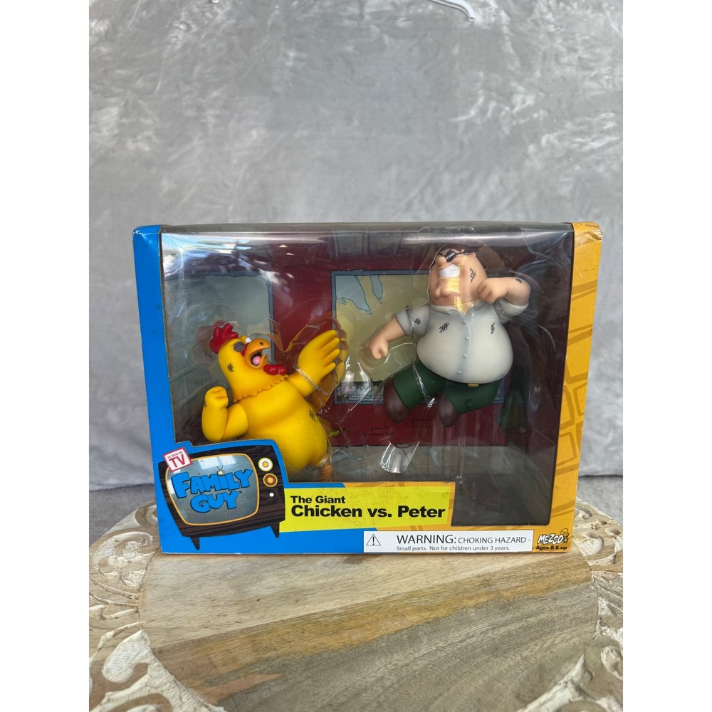 Mezco Family Guy The Giant Chicken vs Peter Griffin Action Figure Set Series 3‎